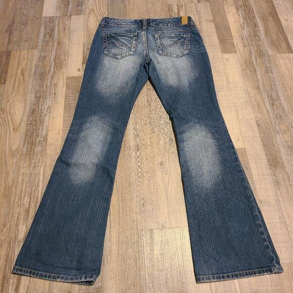 Maurices size 1/2 women's Laney bootcut white washed jeans - Picture 4 of 11